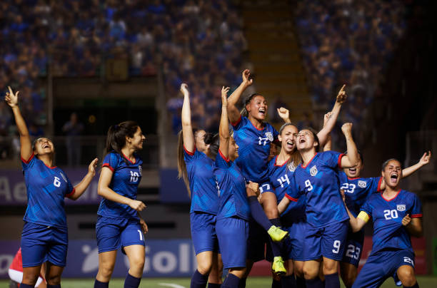 他多次在采 他多次在采